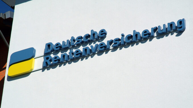 foto_logo_schriftzug Logo der Deutschen Rentenversicherung (über Deutsche Rentenversicherung Bund/Armin Okula)