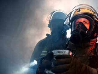 ARD Mediathek im März 2026: Thriller, Dokus und Serienpremieren – Von „Vanished“ mit Kaley Cuoco bis „Feuer & Flamme“ Staffel 11