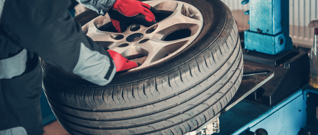 Sommerreifen-Check: Profiltiefe, Alter und der richtige Wechselzeitpunkt im Überblick